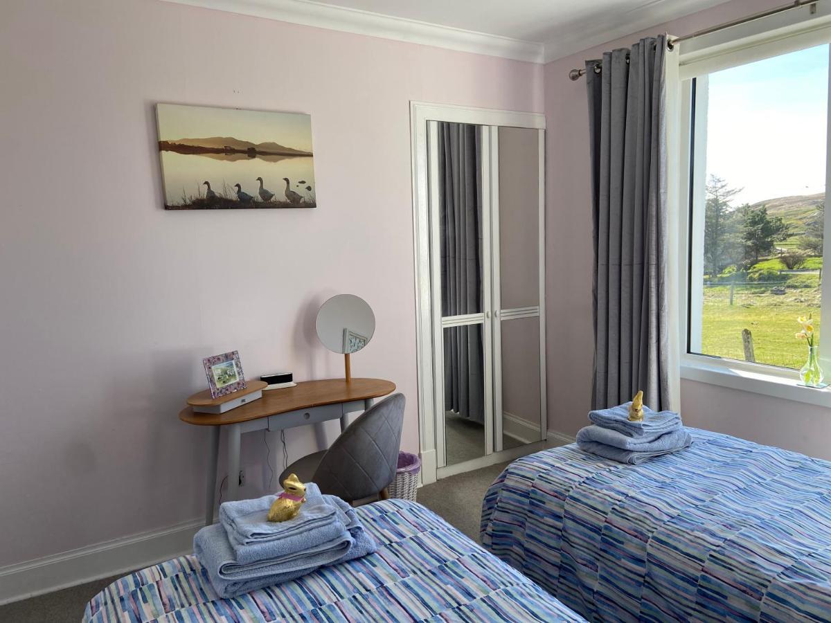 Tigh-Na-Greine Apartment Carloway  Ngoại thất bức ảnh